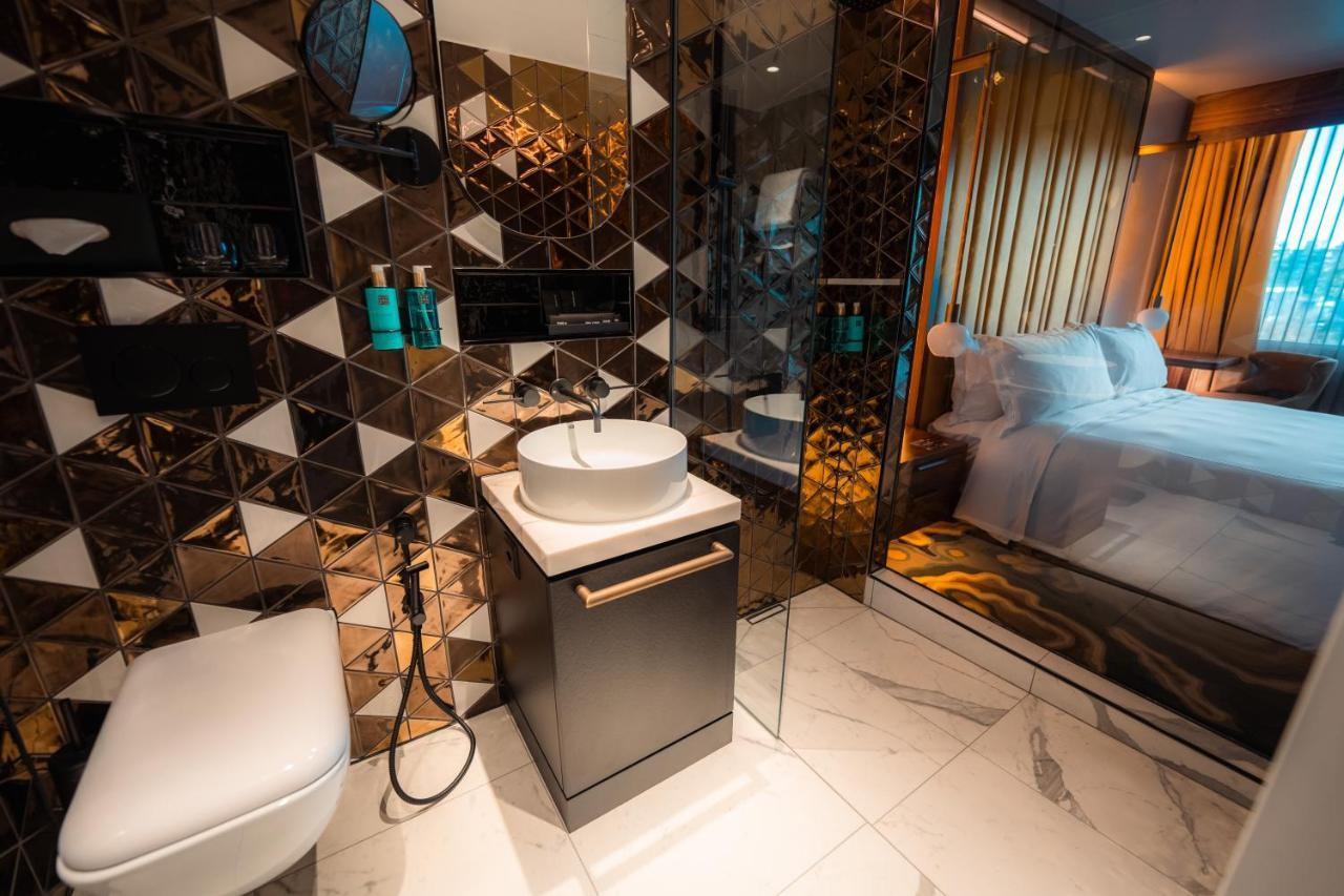 Superior East Wing Rooms By Five Zurich Extérieur photo