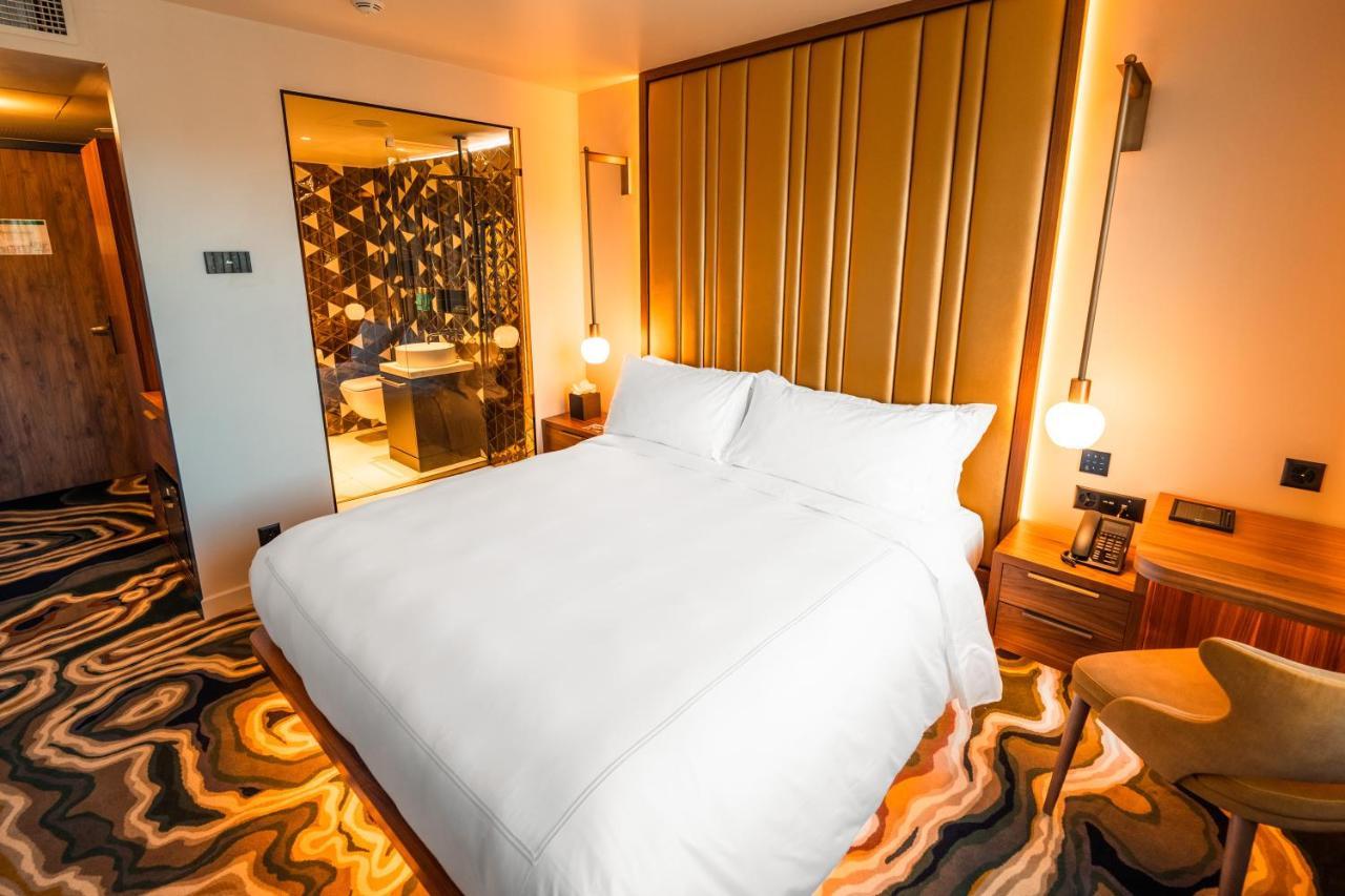 Superior East Wing Rooms By Five Zurich Extérieur photo